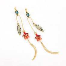 Load image into Gallery viewer, Taratata Fuchsia Earrings. 02720-20M