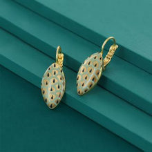 Load image into Gallery viewer, Taratata Fuchsia Earrings. 02715-207