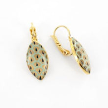 Load image into Gallery viewer, Taratata Fuchsia Earrings. 02715-207
