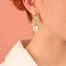 Load image into Gallery viewer, Taratata Plume Stud Earrings. 11906-20M
