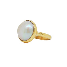 Load image into Gallery viewer, 9ct Yellow Gold Mabe Pearl Ring. GA-491