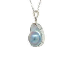 Load image into Gallery viewer, Sterling Silver Blister Pearl Pendant. GA-527