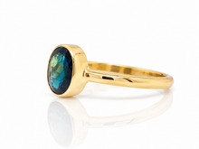Load image into Gallery viewer, 9ct Yellow Gold Australian Sapphire Ring. GA-541
