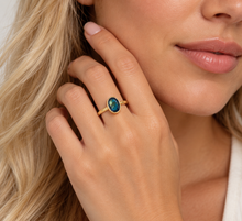 Load image into Gallery viewer, 9ct Yellow Gold Australian Sapphire Ring. GA-541