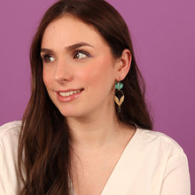 Load image into Gallery viewer, Taratata Crocus Earrings. 02755-20M