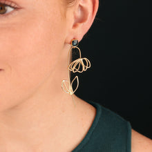 Load image into Gallery viewer, Taratata Esquisse Stud Earrings. 02910-204