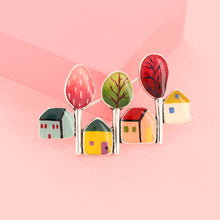 Load image into Gallery viewer, Taratata Mon P'tit Village Brooch. 03204-10M