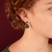 Load image into Gallery viewer, Taratata Tabby Stud Earrings. 05937-102