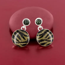 Load image into Gallery viewer, Taratata Tabby Stud Earrings. 05937-102