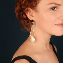 Load image into Gallery viewer, Taratata Instinct Stud Earrings. 10985-204