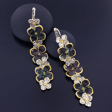 Load image into Gallery viewer, Taratata Hortensia Earrings. 13711-109