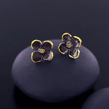 Load image into Gallery viewer, Taratata Hortensia Stud Earrings. 13905-109