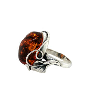 Load image into Gallery viewer, Sterling Silver Baltic Amber Ring. HEN124