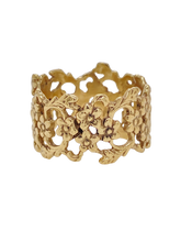 Load image into Gallery viewer, 9ct Yellow Gold Forget Me Not Ring. J67G