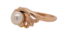 Load image into Gallery viewer, 9Ct Rose Gold Fresh Water Pearl 'Pearl Swirl' Ring. J11