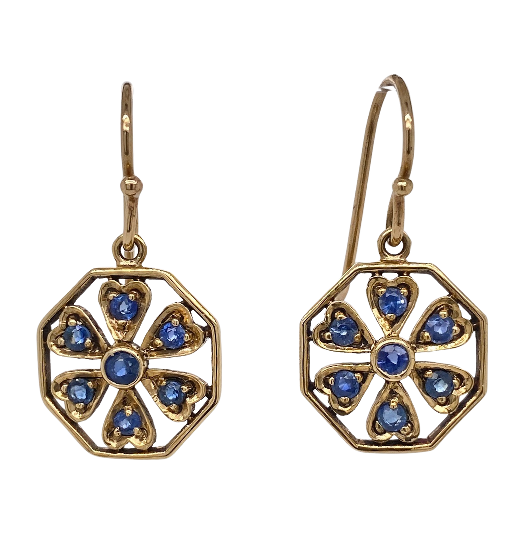 9Ct Yellow Gold Sapphire Earrings. CH12