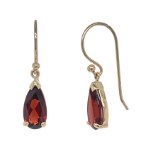Load image into Gallery viewer, 9ct Yellow Gold Garnet Earrings. GA-388