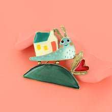 Load image into Gallery viewer, Taratata Sweet Home Brooch. 04205-30M