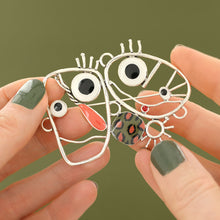 Load image into Gallery viewer, Taratata Filipendule Brooch. 06207-10M