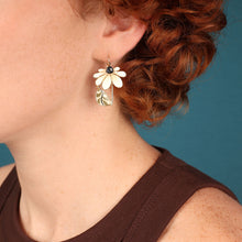 Load image into Gallery viewer, Taratata Zen Earrings. 07767-20M