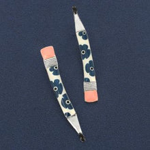 Load image into Gallery viewer, Taratata Gomme Stud Earrings. 03928-104
