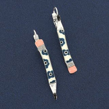 Load image into Gallery viewer, Taratata Gomme Earrings. 03725-104