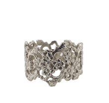 Load image into Gallery viewer, Sterling Silver Forget Me Not Ring. J67S