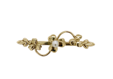 Load image into Gallery viewer, 9Ct Gold Freshwater Pearl Elizabethan Brooch. J152