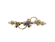 Load image into Gallery viewer, 9Ct Gold Freshwater Pearl Elizabethan Brooch. J152