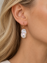 Load image into Gallery viewer, 9ct Rose Gold White Freshwater Baroque Pearl Earrings. J580
