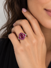 Load image into Gallery viewer, Sterling Silver Garnet Ring. HIM135
