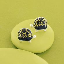 Load image into Gallery viewer, Taratata Galapagos Stud Earrings. 10994-104
