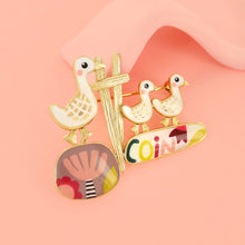 Load image into Gallery viewer, Taratata Plume Brooch. 11211-20M
