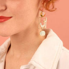 Load image into Gallery viewer, Taratata Plume Earrings. 11708-20M
