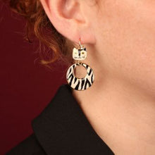 Load image into Gallery viewer, Taratata Alfred Earrings. 13787-202
