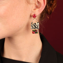 Load image into Gallery viewer, Taratata Alfred Stud Earrings. 13990-20M
