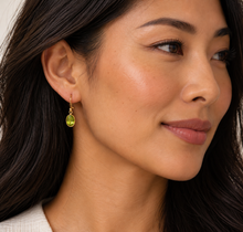 Load image into Gallery viewer, 9ct Yellow Gold Peridot Oval Drop Earrings. GA-561
