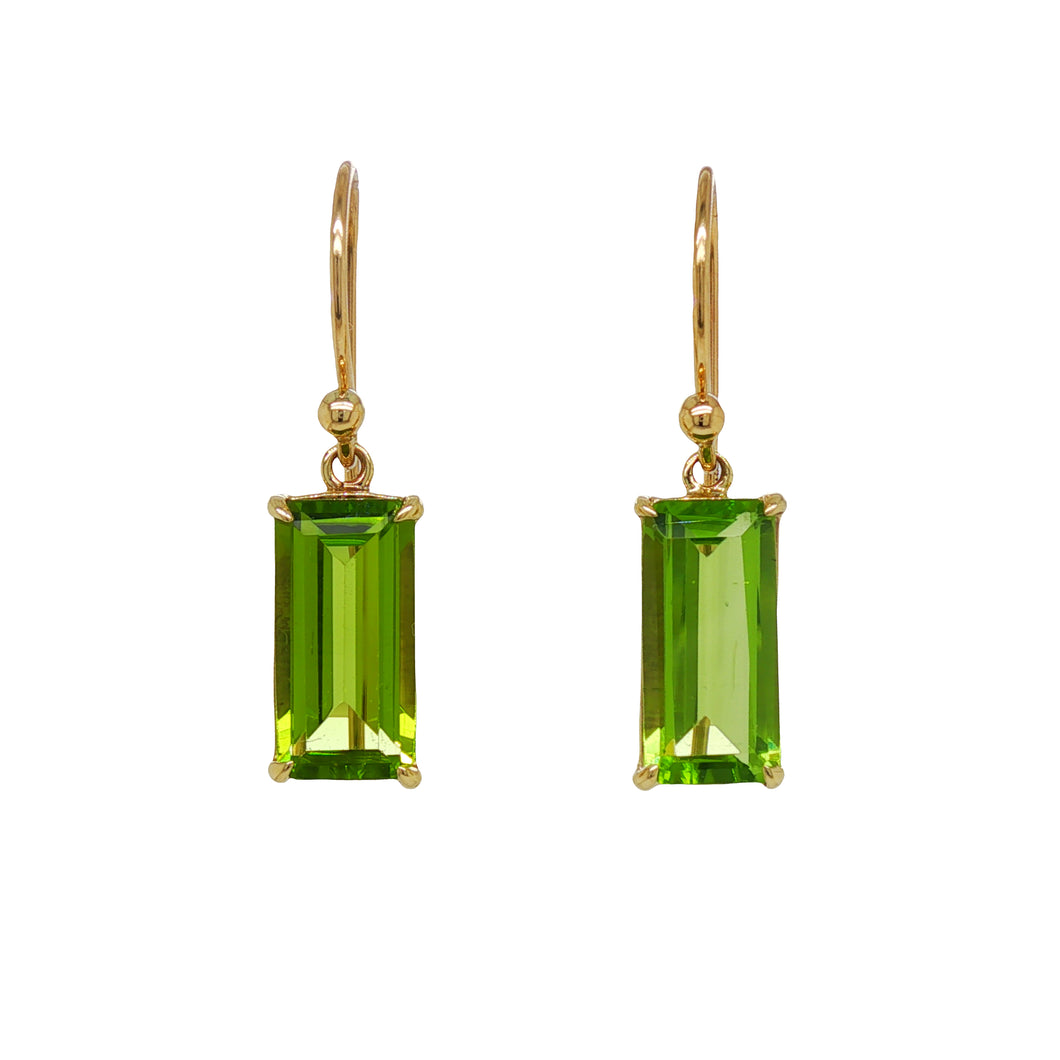 9ct Yellow Gold Peridot Earrings. GA-485