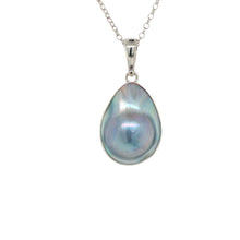 Load image into Gallery viewer, Sterling Silver Blister Pearl Pendant. GA-527
