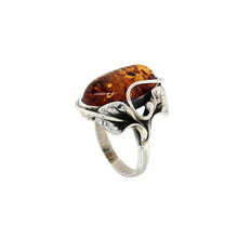 Load image into Gallery viewer, Sterling Silver Baltic Amber Ring. HEN127
