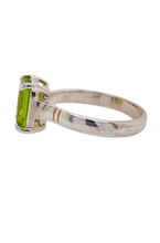 Load image into Gallery viewer, Sterling Silver Peridot RIng. GA-466
