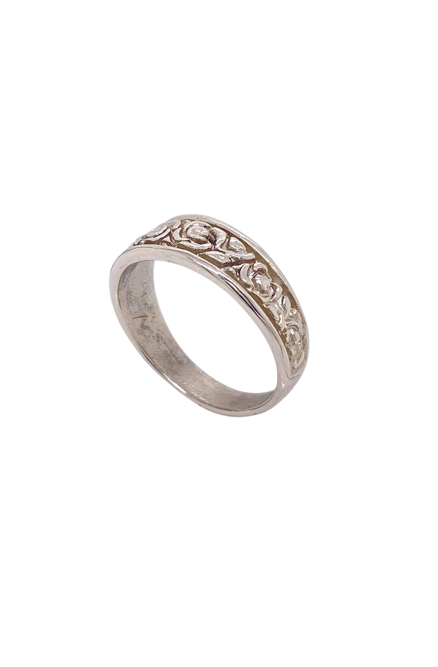 Sterling Silver Roses Ring. J13S
