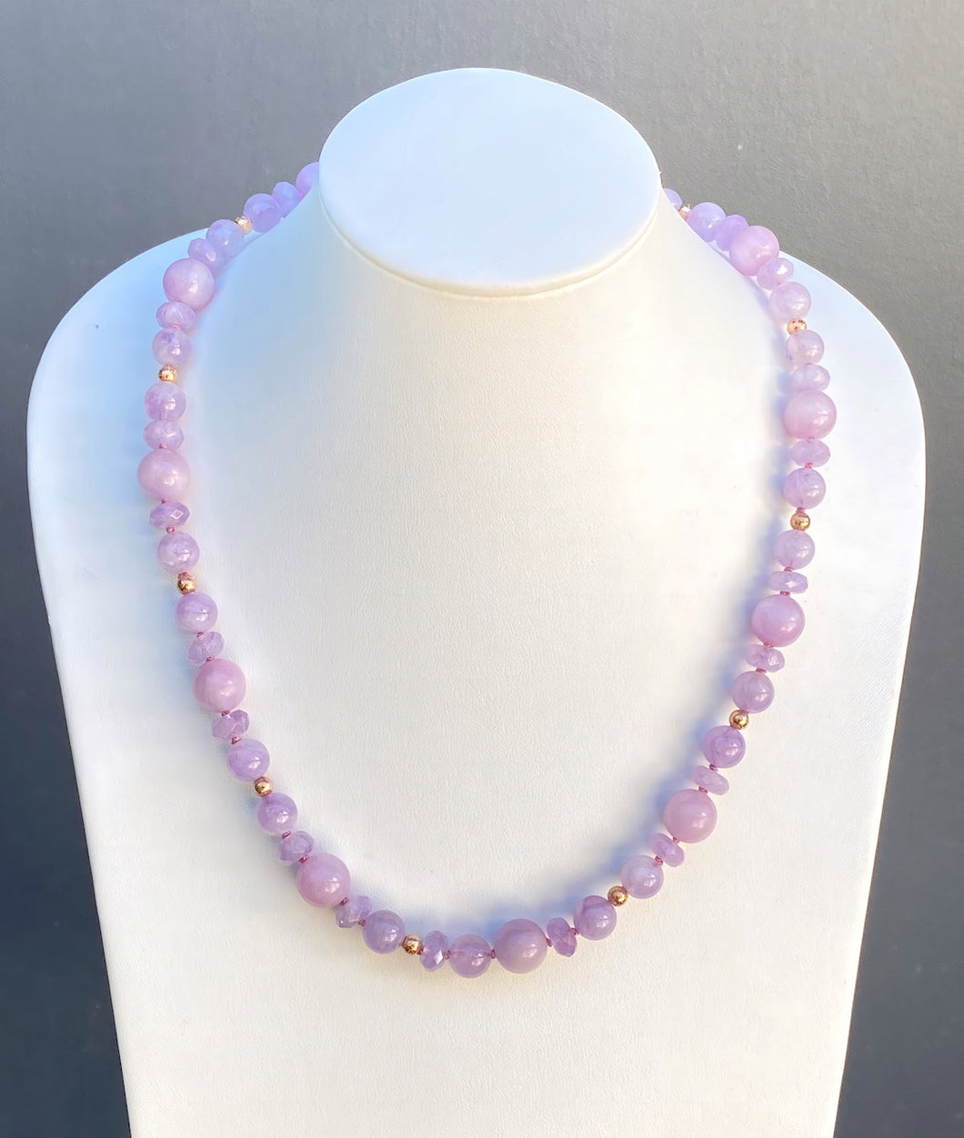 Sterling Silver Gold Plated Safety Ball Catch Kunzite & Lavender Amethyst Beaded Necklace. J18