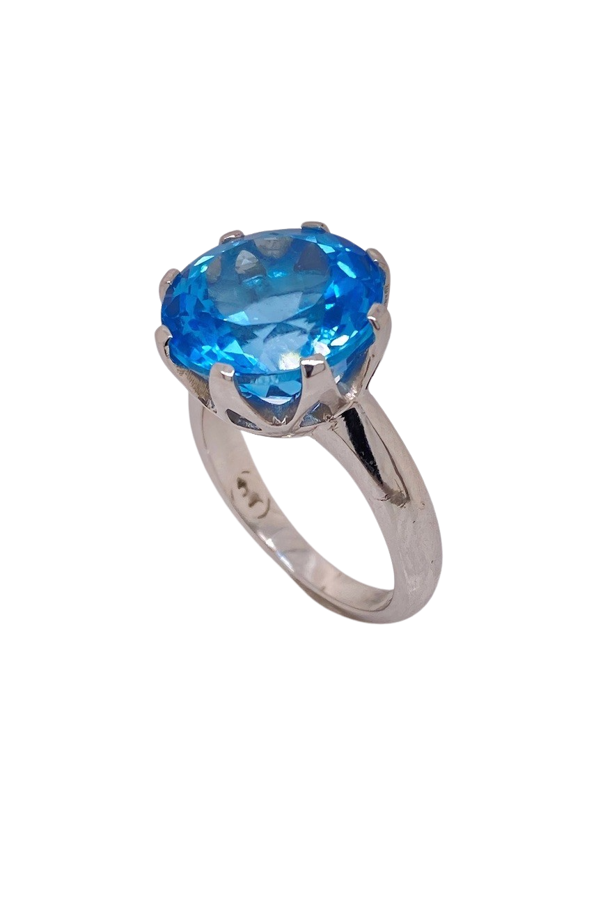 Sterling Silver Swiss Blue Topaz Ring. HIM72