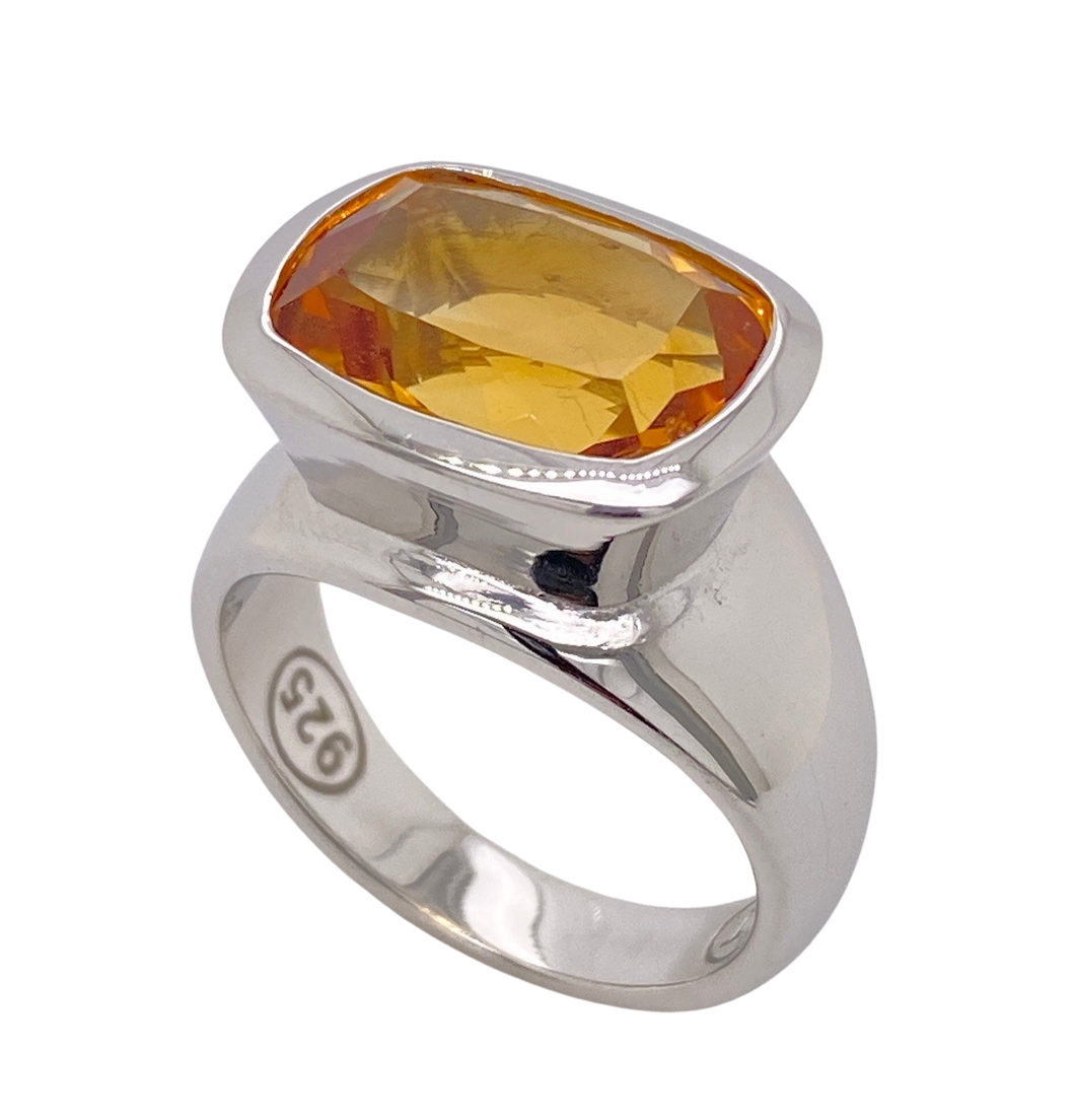 Sterling Silver Citrine Ring. HIM96