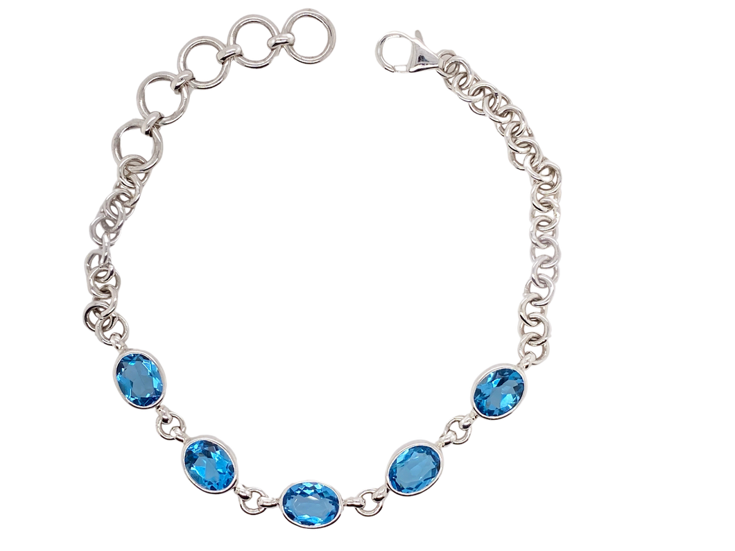 Sterling Silver Blue Topaz Bracelet. GA-311