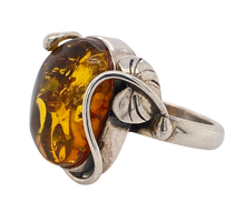 Load image into Gallery viewer, Sterling Silver Amber Ring. HEN63
