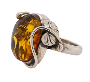 Sterling Silver Amber Ring. HEN63