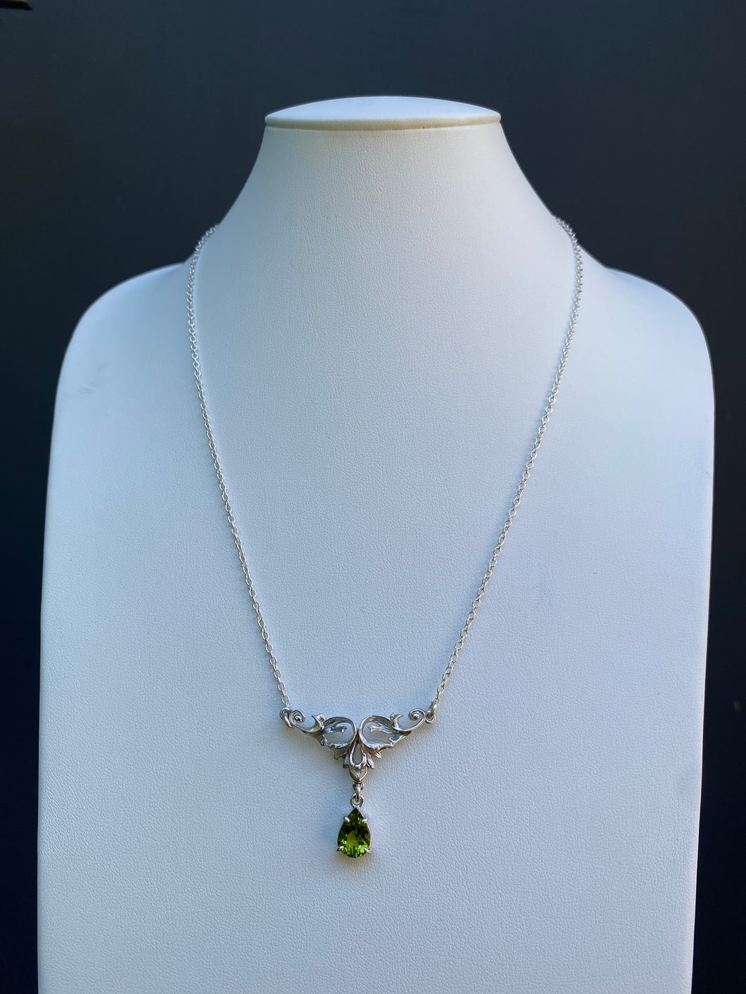 Sterling Silver Peridot 'Gothic' Necklace.