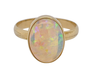 9Ct Yellow Gold Opal Ring. GA-325